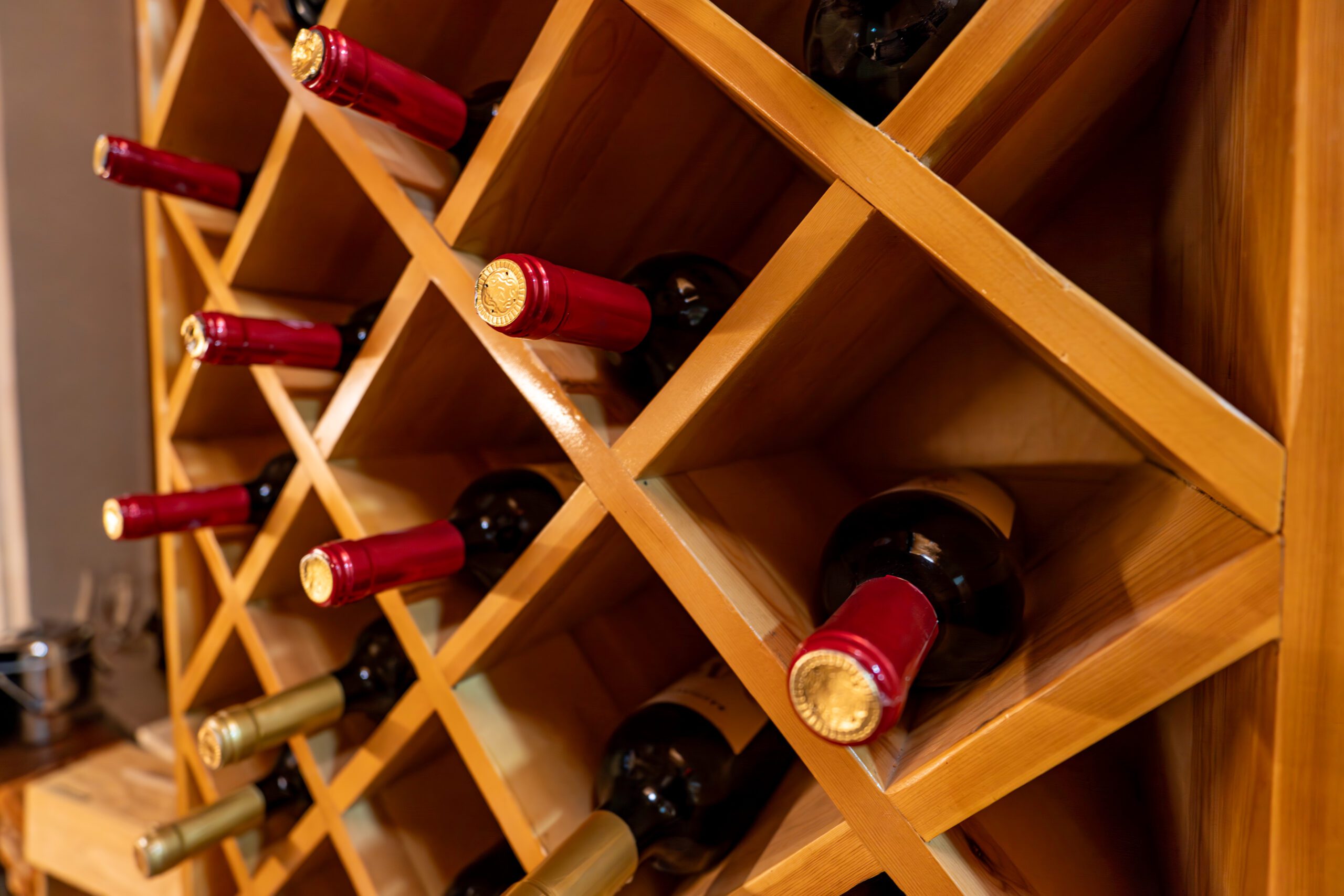 Read more about the article Elevate Your Danville Home with These Stunning Custom Wine Rack Designs